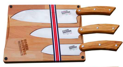 3 Santoku knives + chopping board
